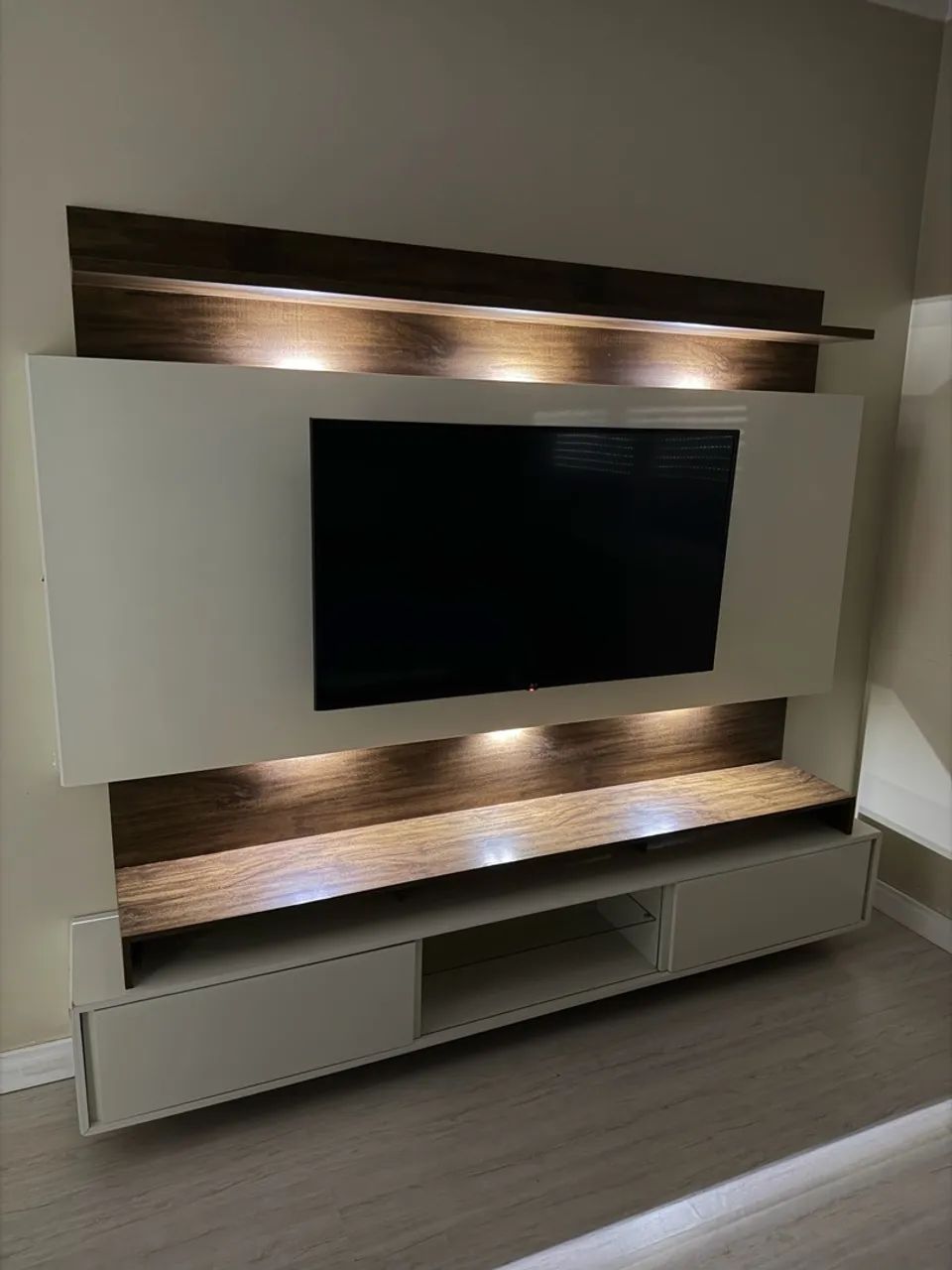 Painel para TV com Rack e LED - 2,20 x 1,85m - Foto 2