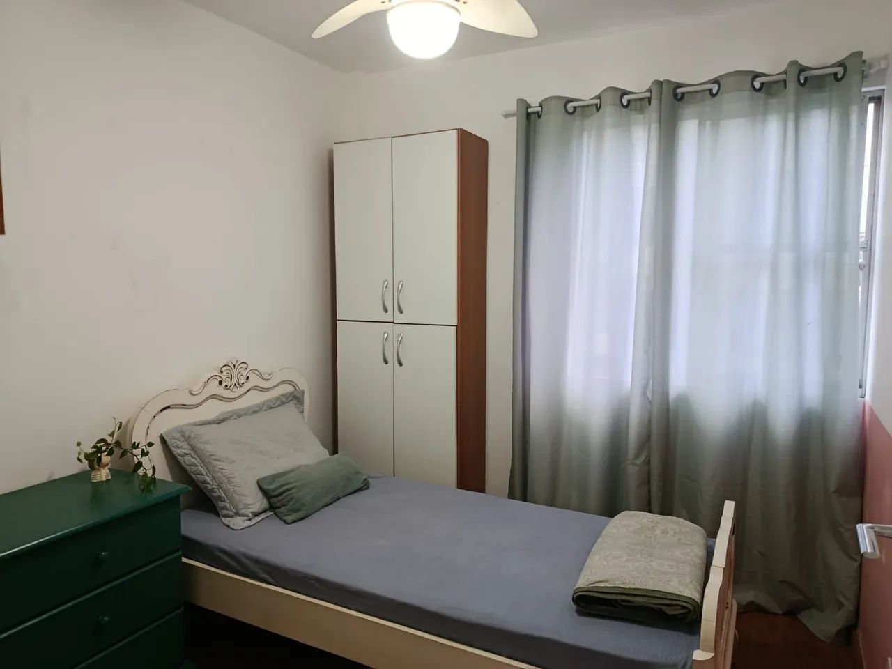 Quarto em Coqueiros - Foto 2