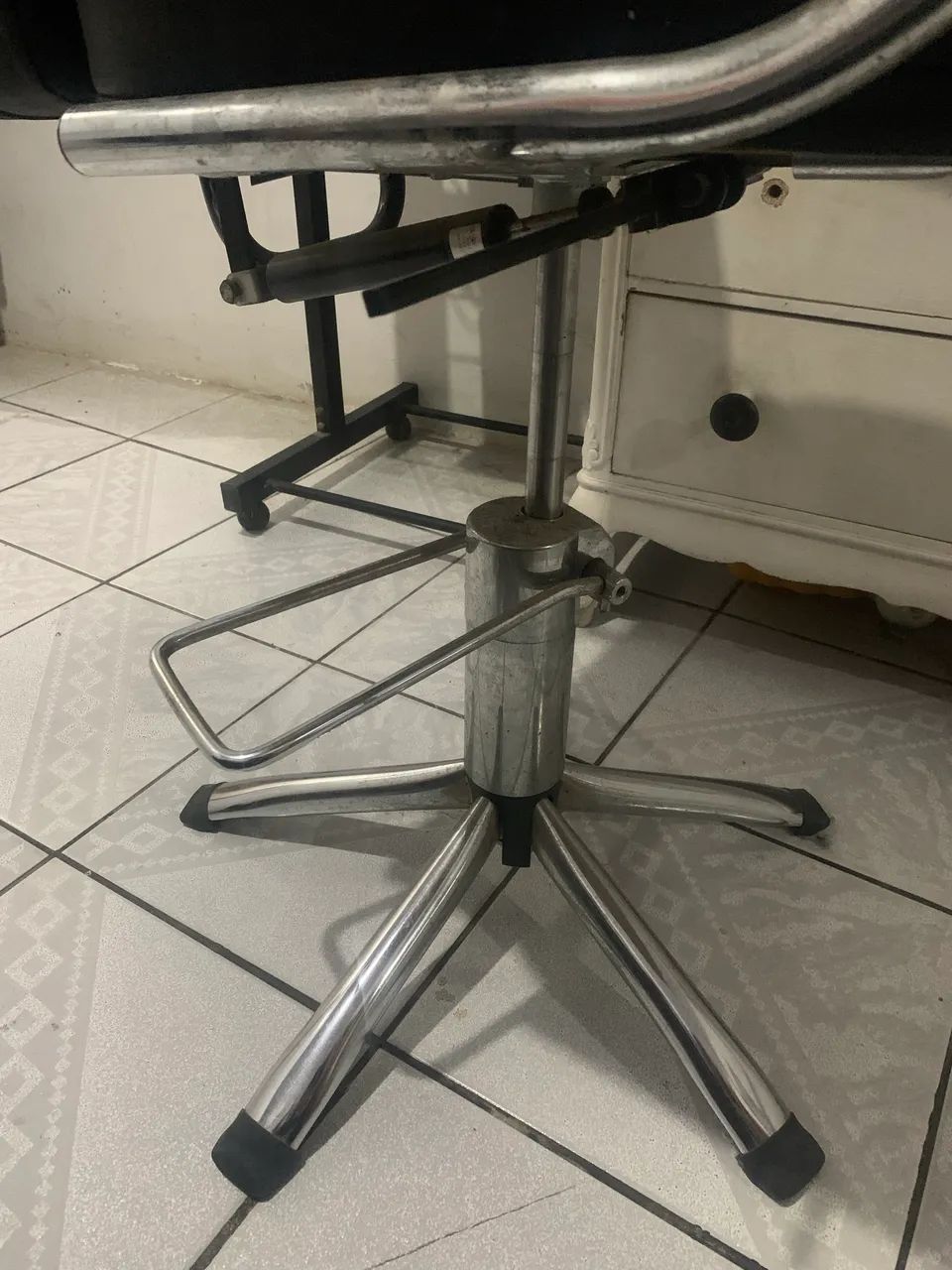 Cadeir salão perfeito estado  - Foto 3