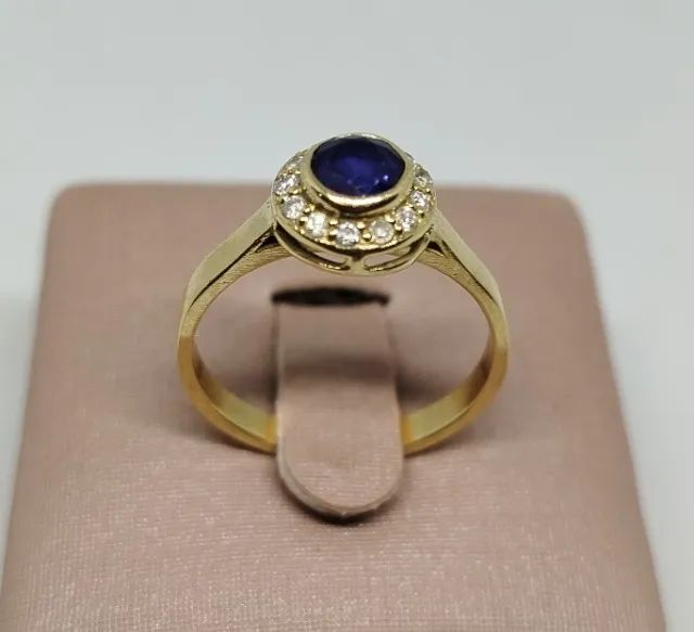 Anel ouro 18k -safira e diamantes - aro 18