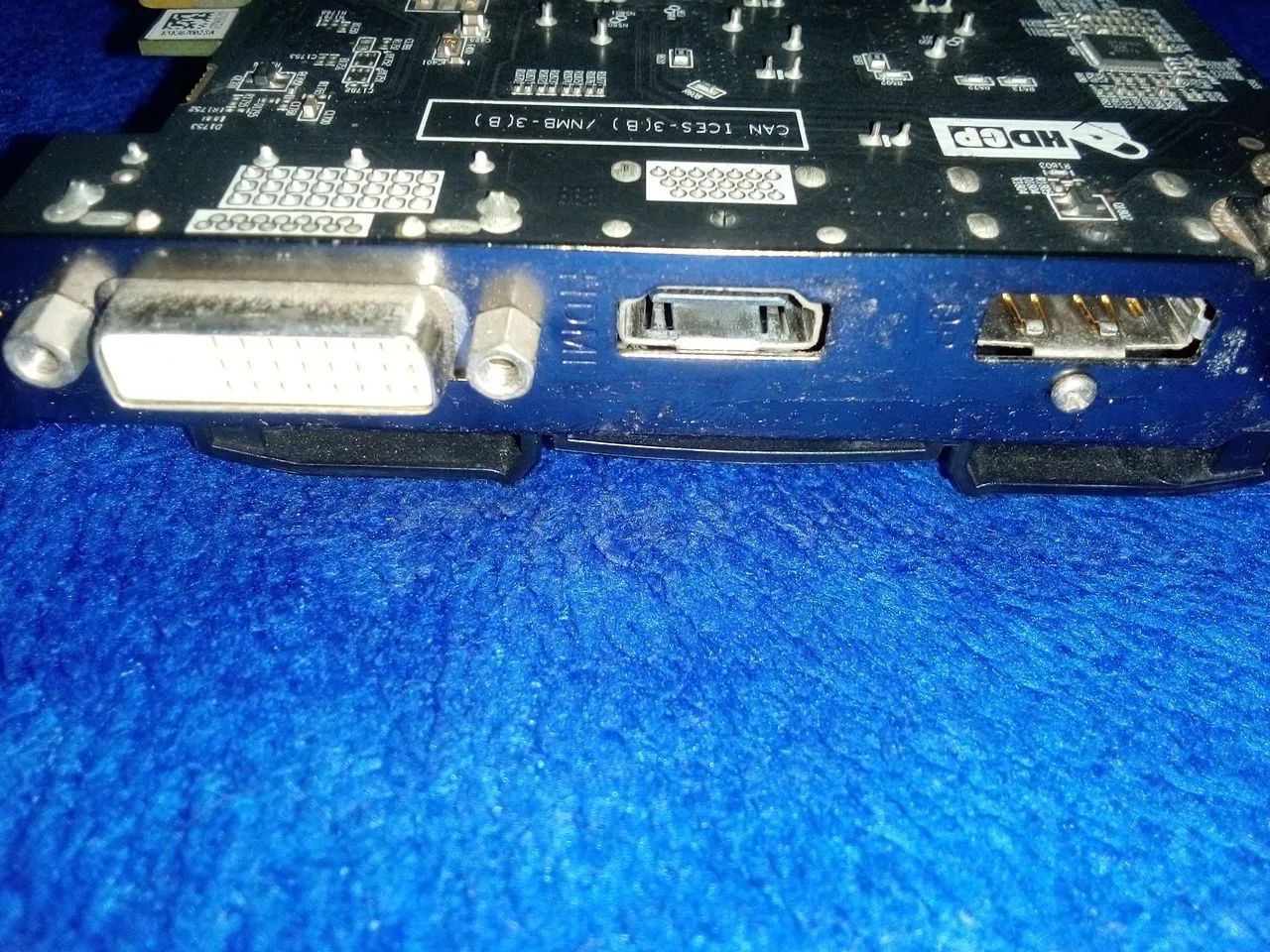 Placa de Vídeo Radeon RX 550 4GB  - Foto 3