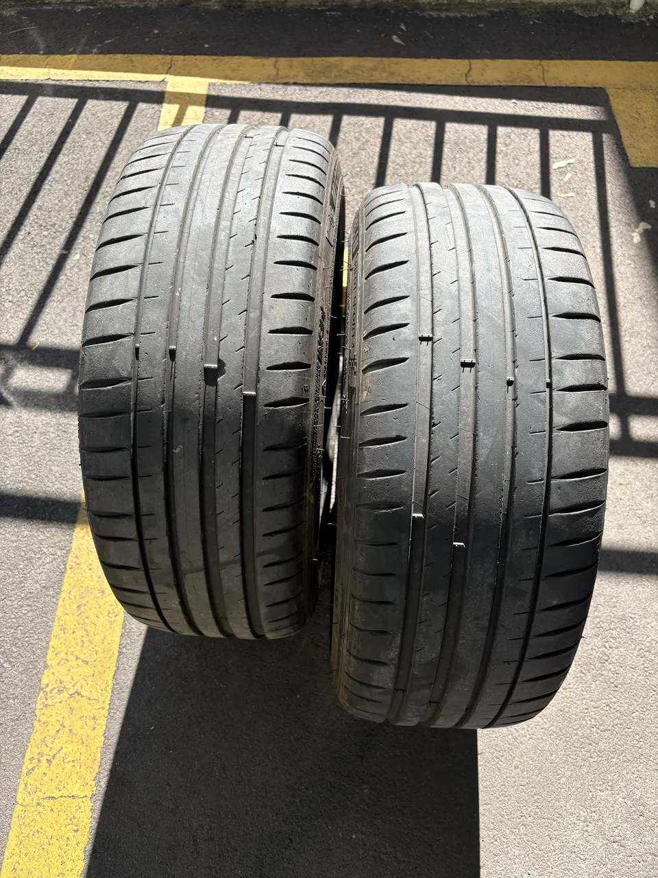 Pneu 225/45 aro 17 Dunlop - Peças para carros, vans e utilitários