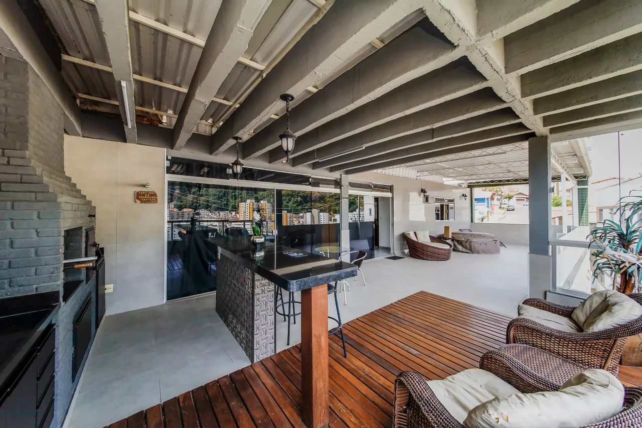 Cobertura duplex, de 4 quartos com espaço gourmet e hidro para venda
