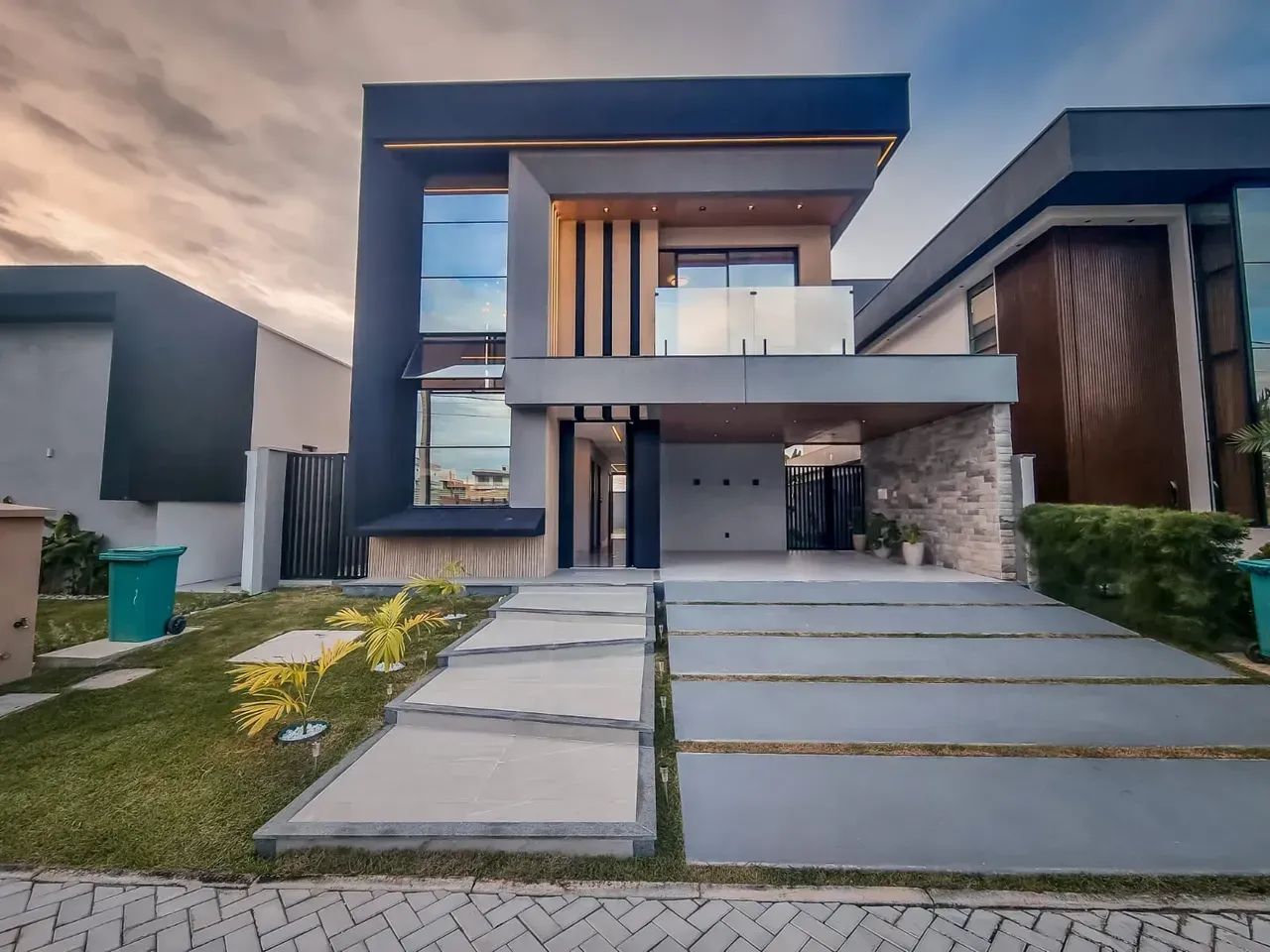 Casa super aconchegante mobiliada e com 4 quartos na Cidade Alpha com valor de oportunidad