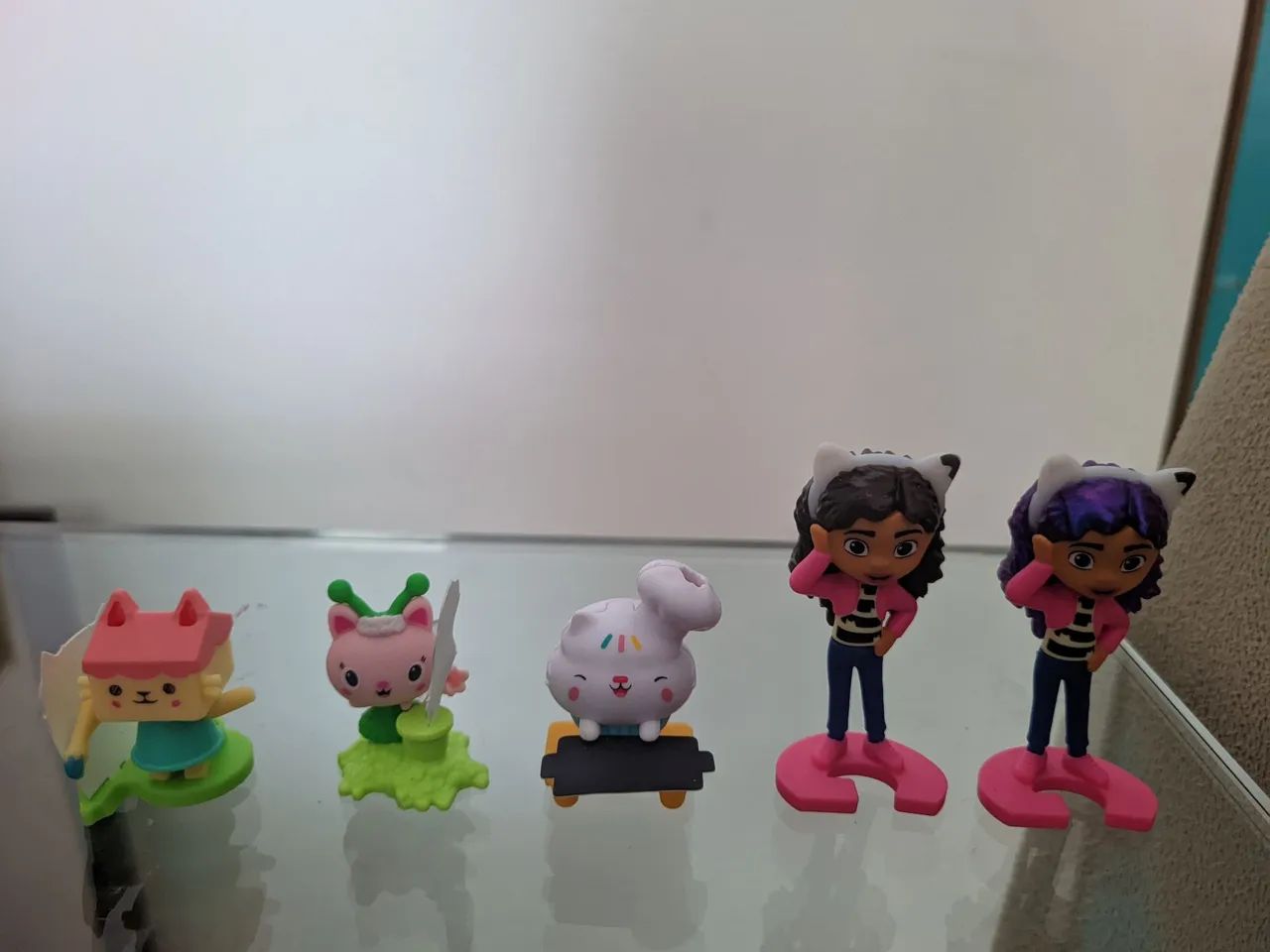 Bonecos Kinder Casa da Gabby