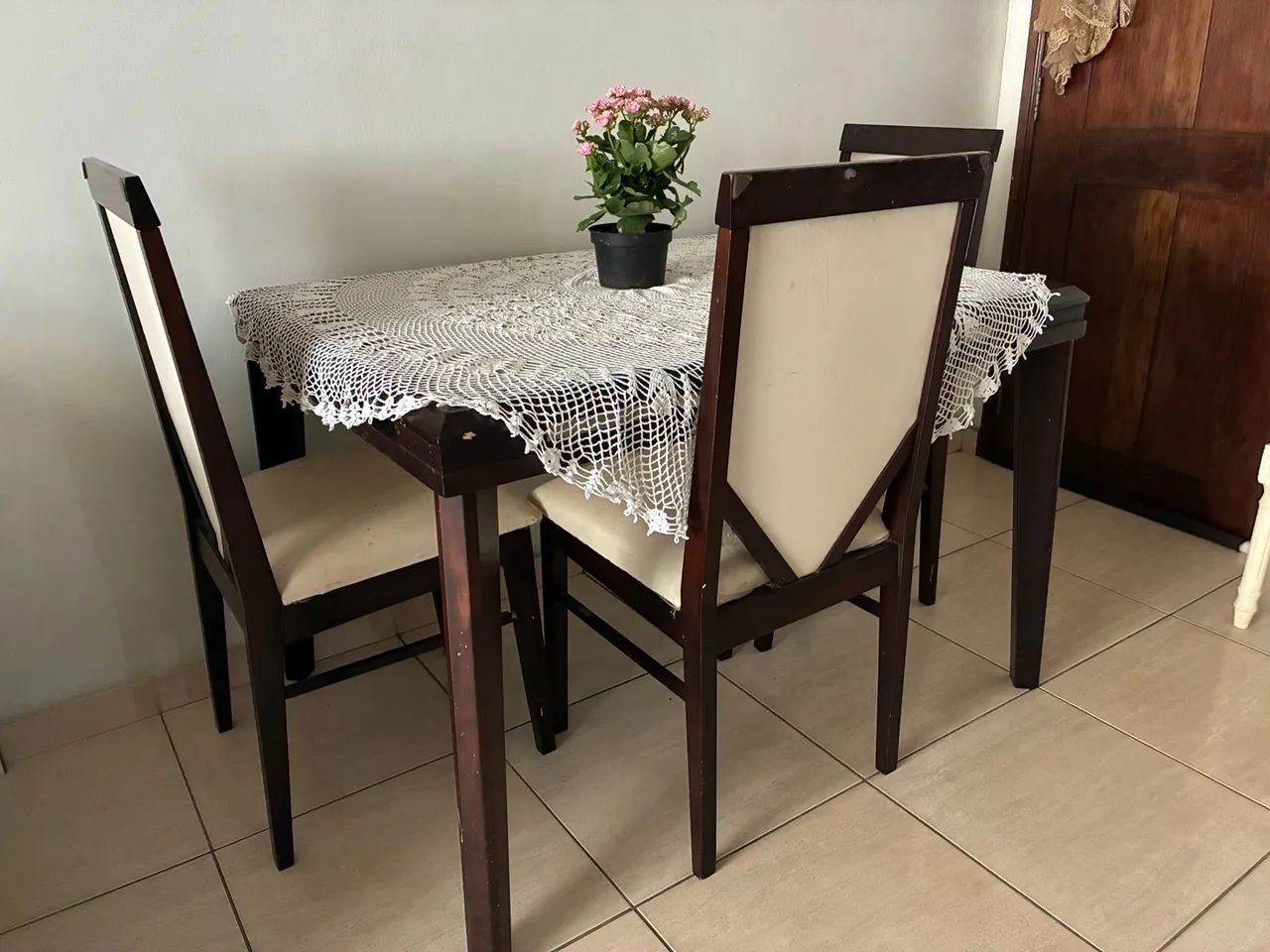 Conjunto de Sala de Jantar de madeira maciça