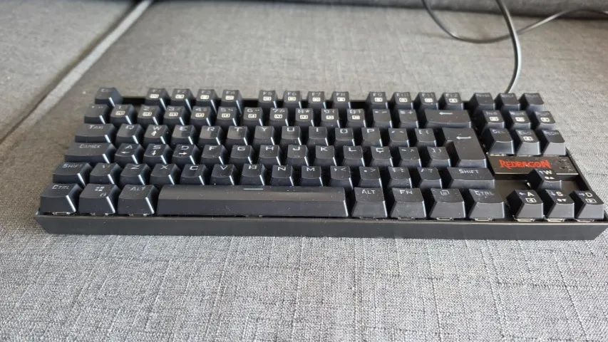 Teclado Mecânico Redragon Kumara - Switch Outemu Blue - ABNT2