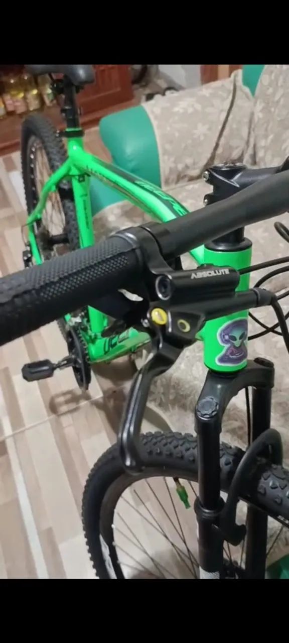 Bike nova com freios hidráulicos aro 29 