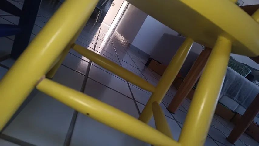 Conjunto Mesa Infantil Madeira 4 Cadeiras Usado - Foto 5