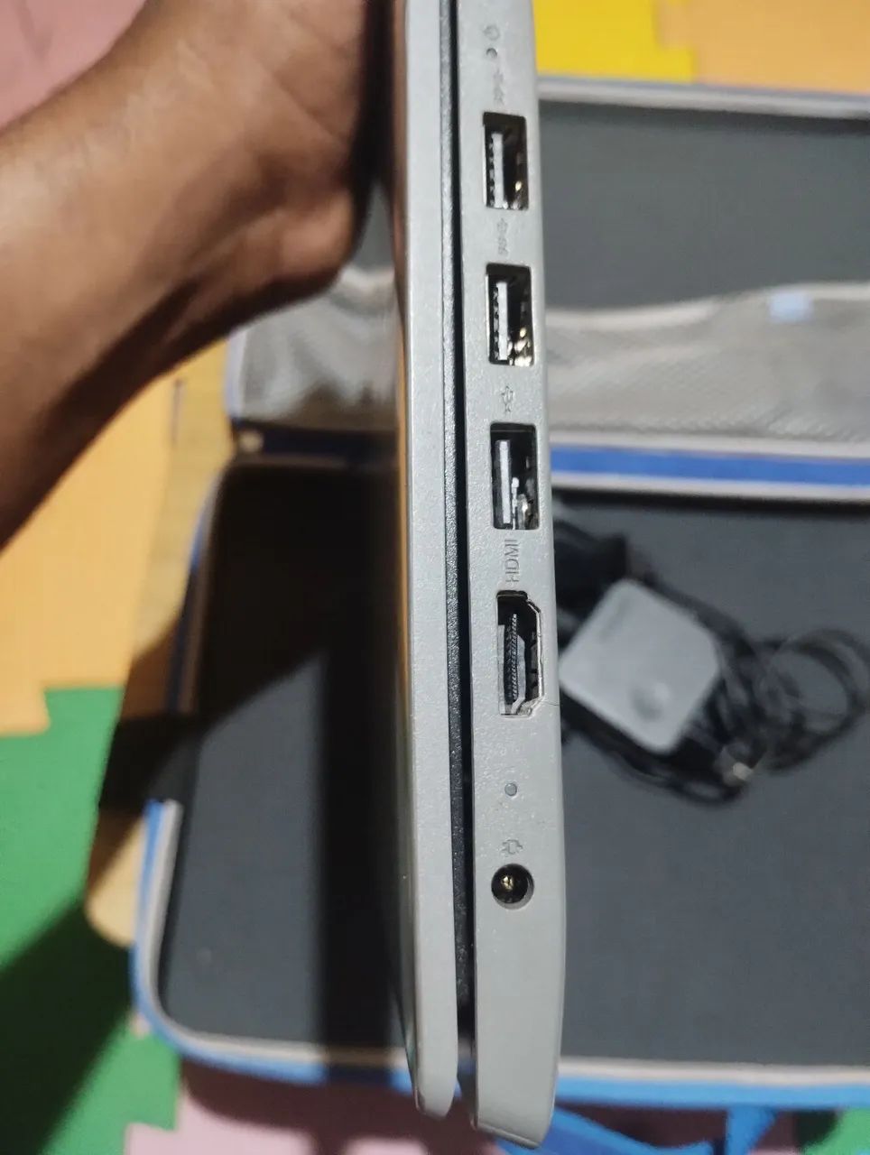 Lenovo IdeaPad 3 15IML05 - Foto 2