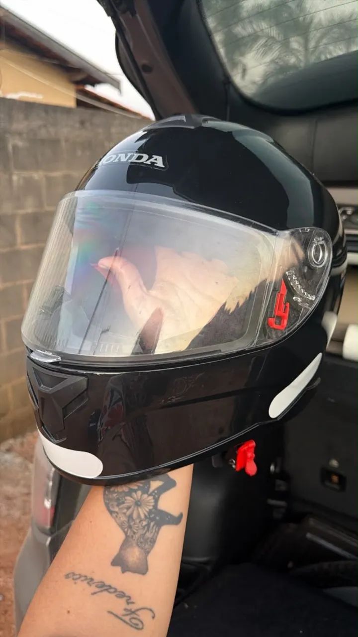 Capacete