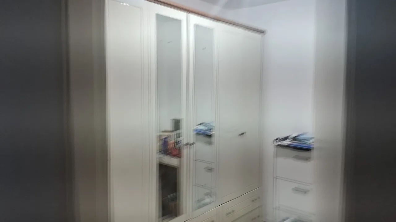 Guarda Roupas com 6 Portas e 6 gavetas - Foto 3