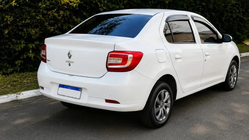 Renault Logan Expression Hi-flex 1.6 8V 4P 2016 - Foto 3