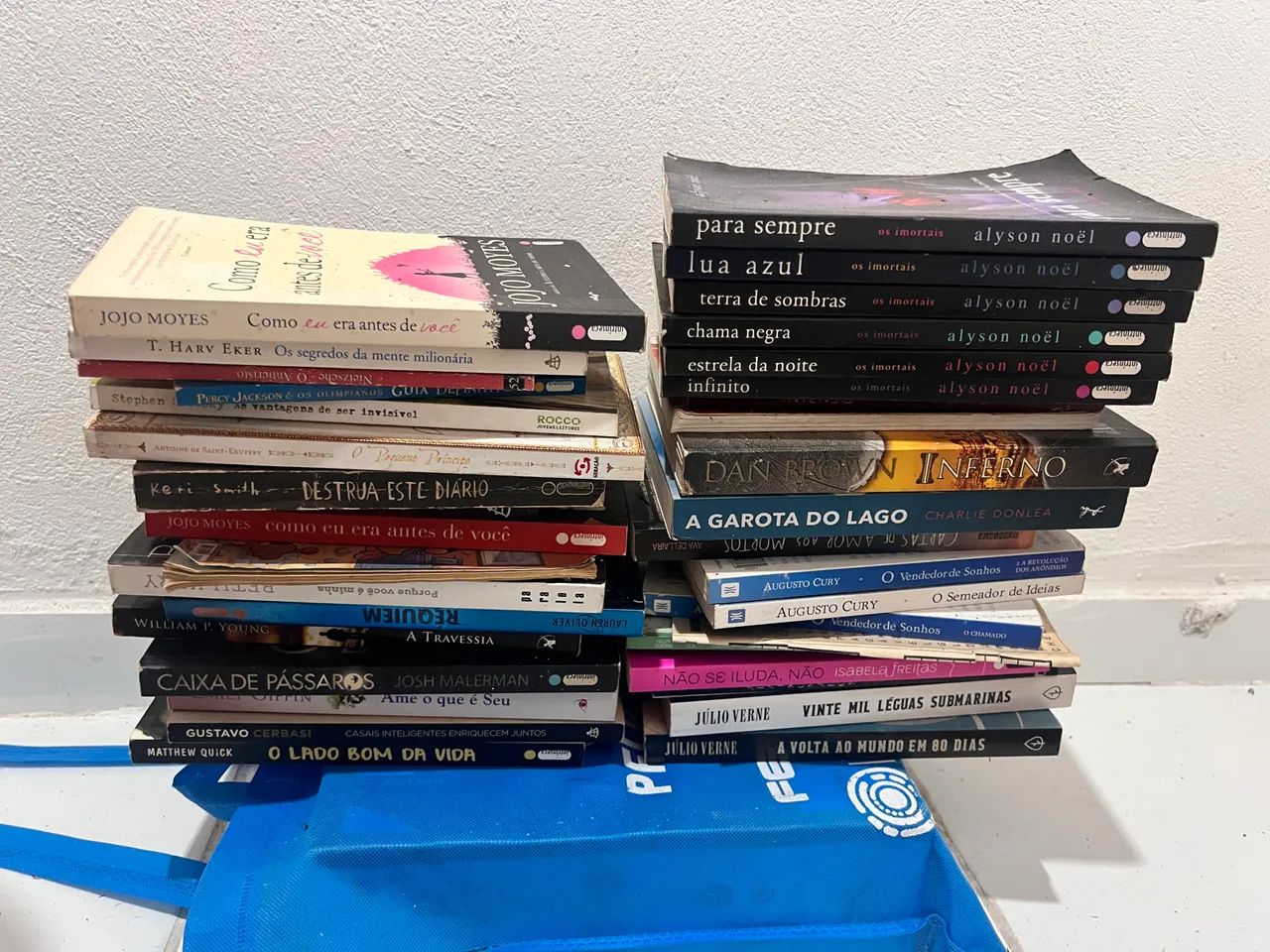 Livros diversos - Foto 2