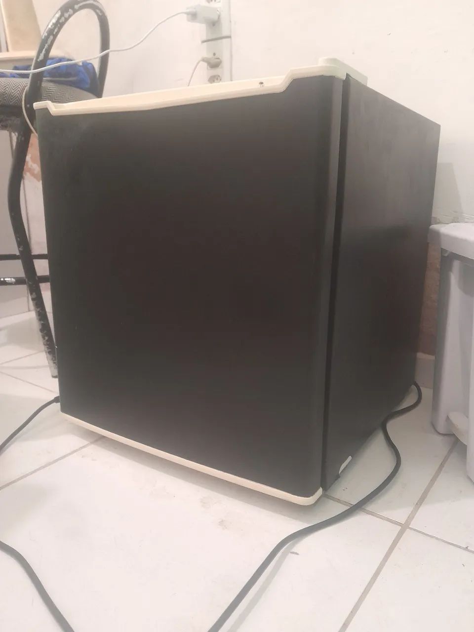 Frigobar semi novo - Foto 2