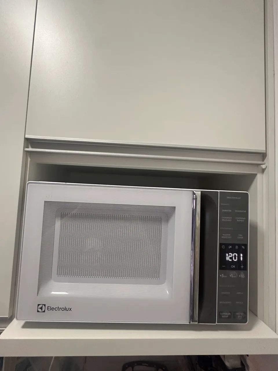 Microondas 23L