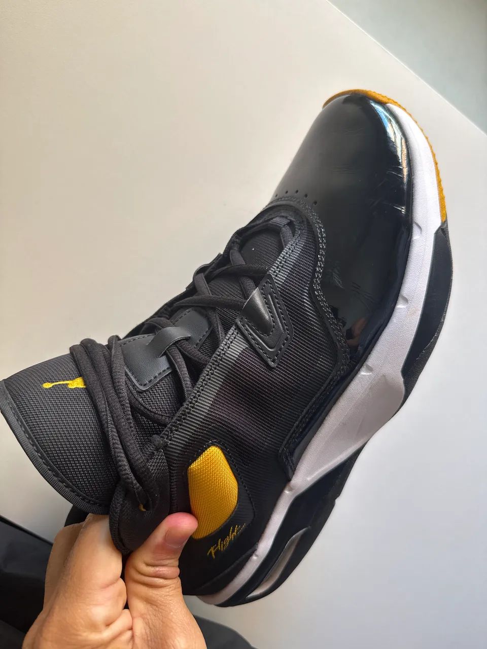 Jordan Stay Loyal 3 Black Yellow Ochre número 41 