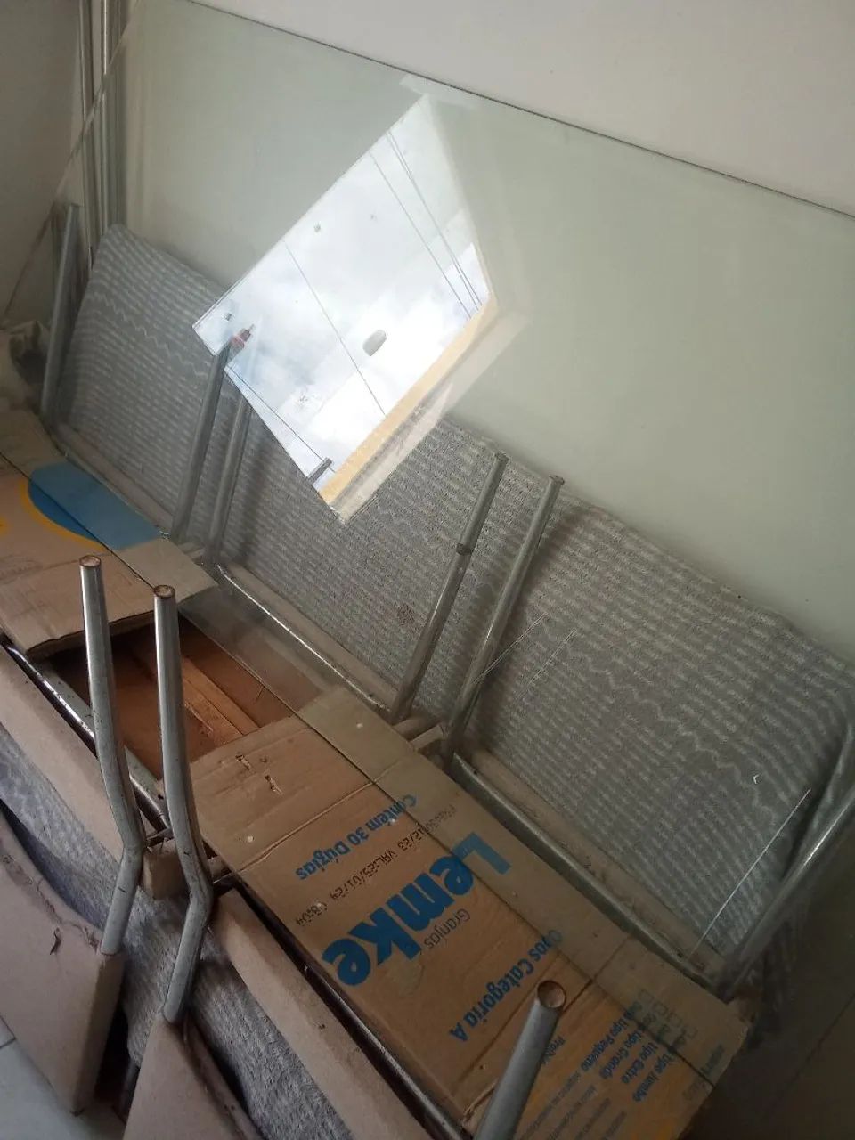 Mesa de vidro Só tá faltando o centro - Foto 2