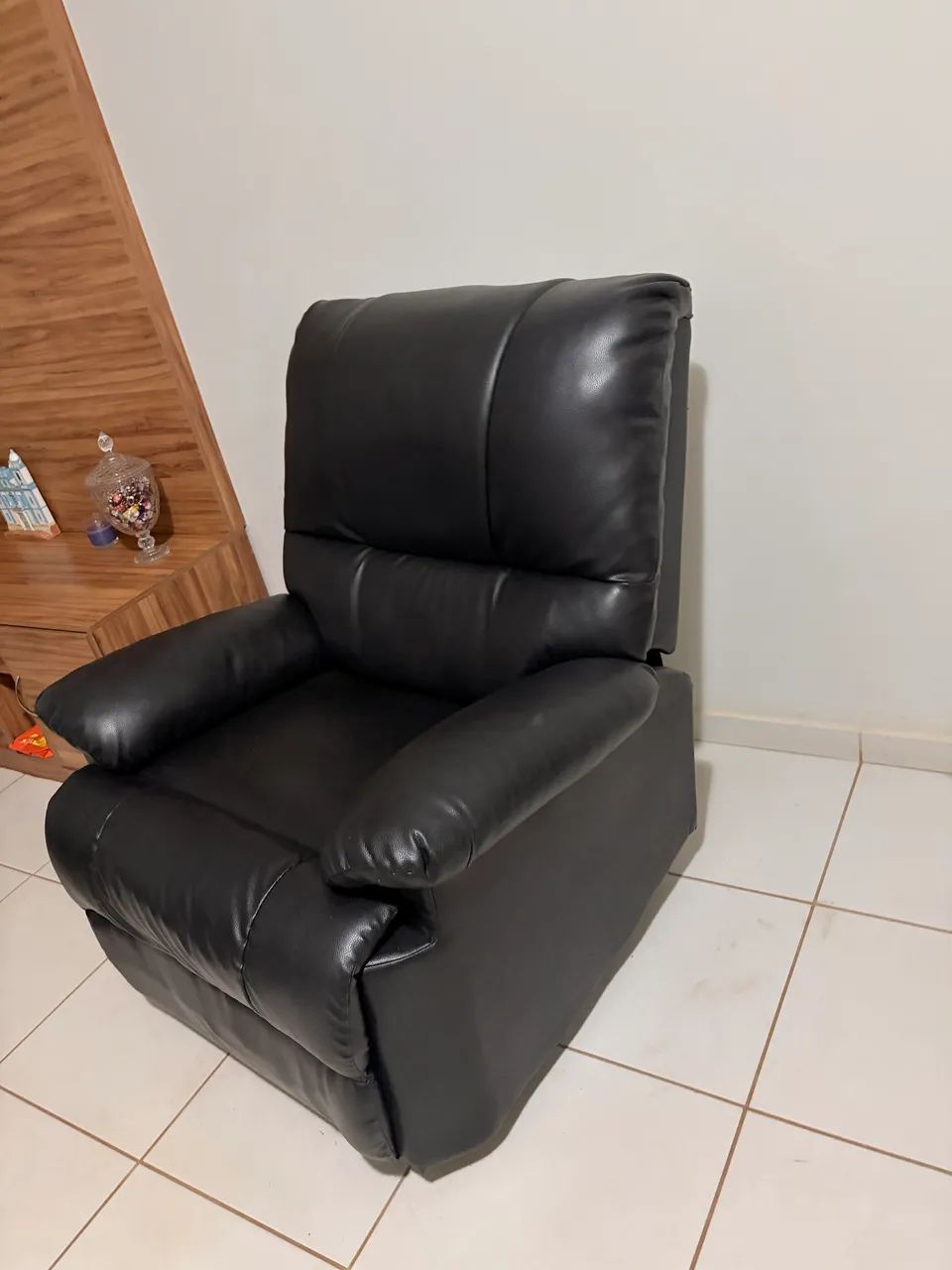 Poltrona Couro Preta  - Foto 2