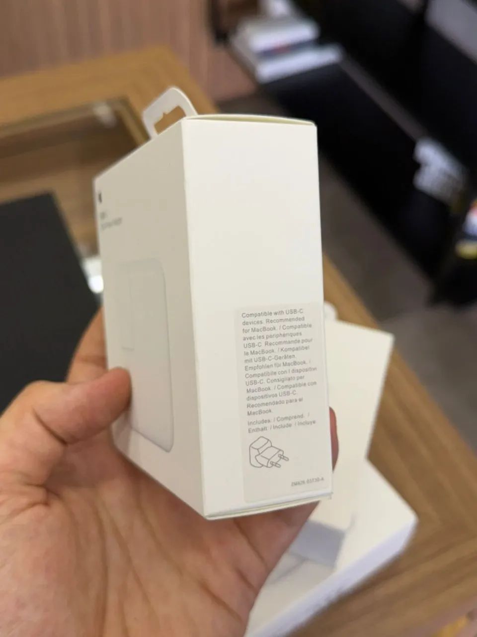 Fonte 30w Apple Original Macbook Air iPhone - Foto 4