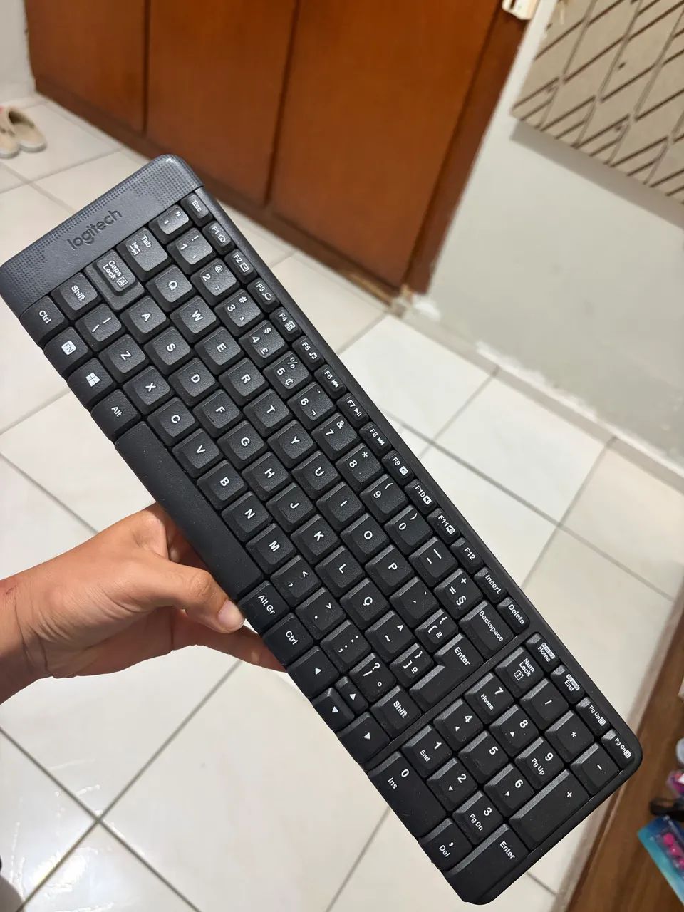 Combo Teclado e Mouse sem fio Logitech MK235 + Webcam Full HD Logitech C920s