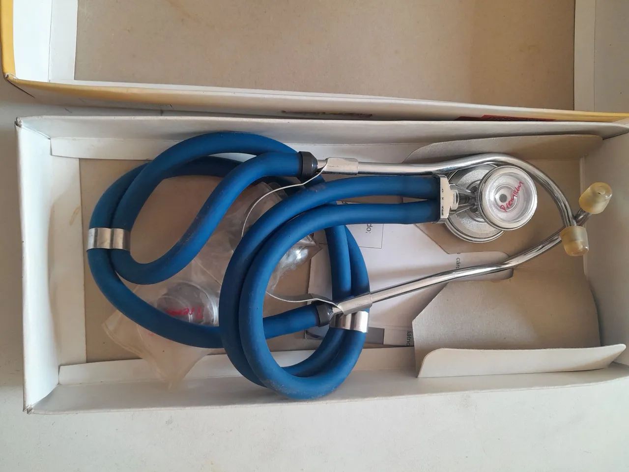 Vendo estetoscópio e esfigmomanometro - Foto 3
