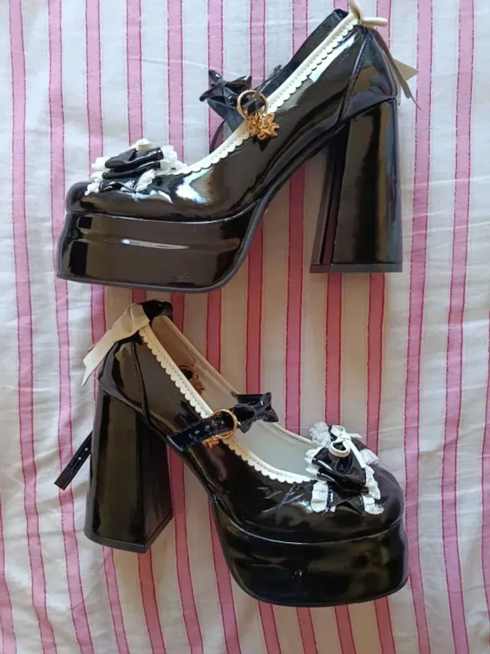 Sapato Plataforma Preto com Branco - Foto 2