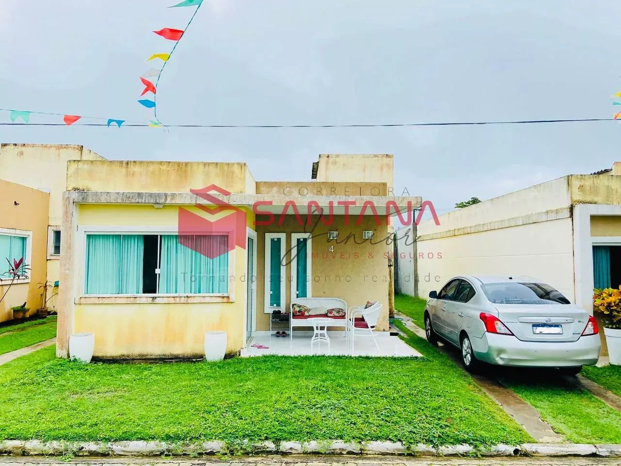 Casa com 2/4 no Busca Vida Side Concept