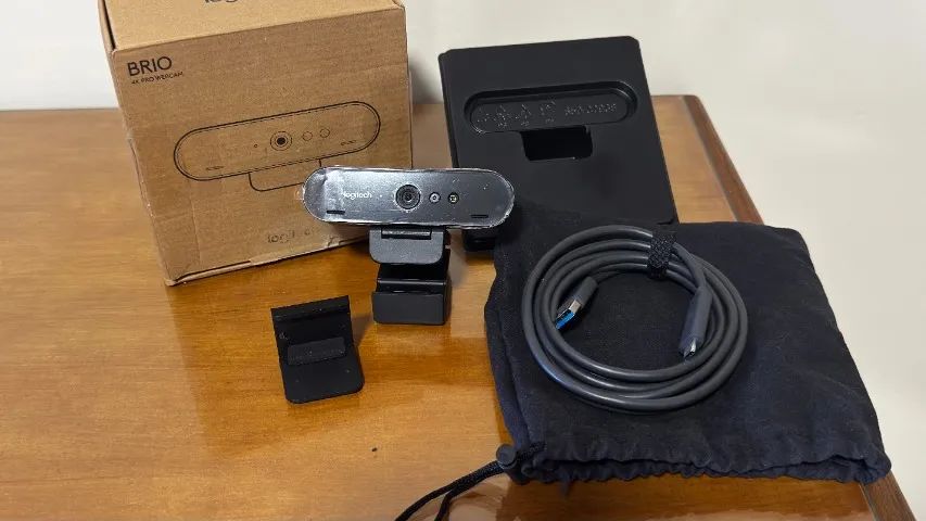 Webcam Logitech Brio 4K Ultra HD + Cabo USB-C Original