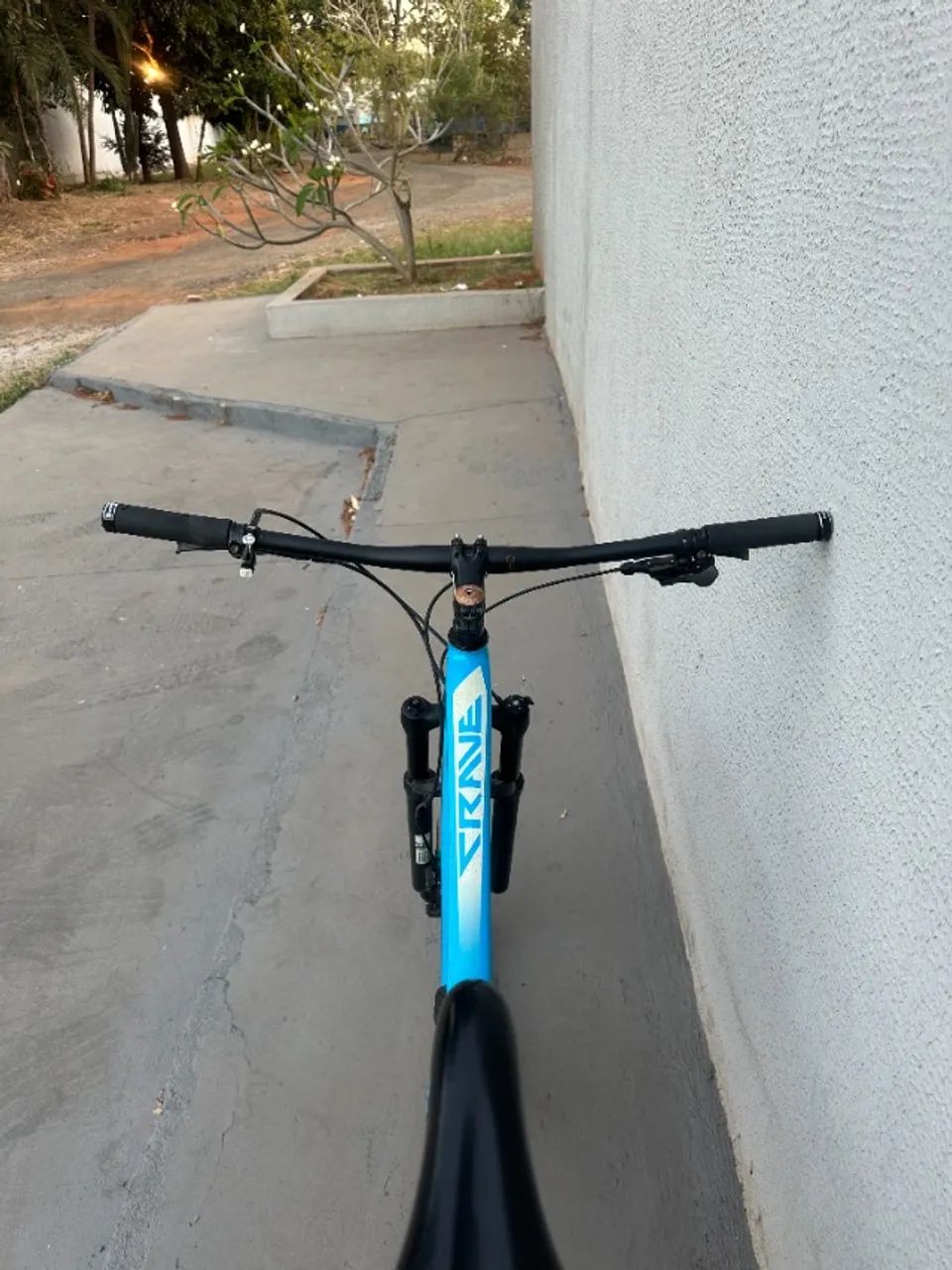Bicicleta SPECIALIZED CRAVE Tam.21 XL 12V - Foto 3