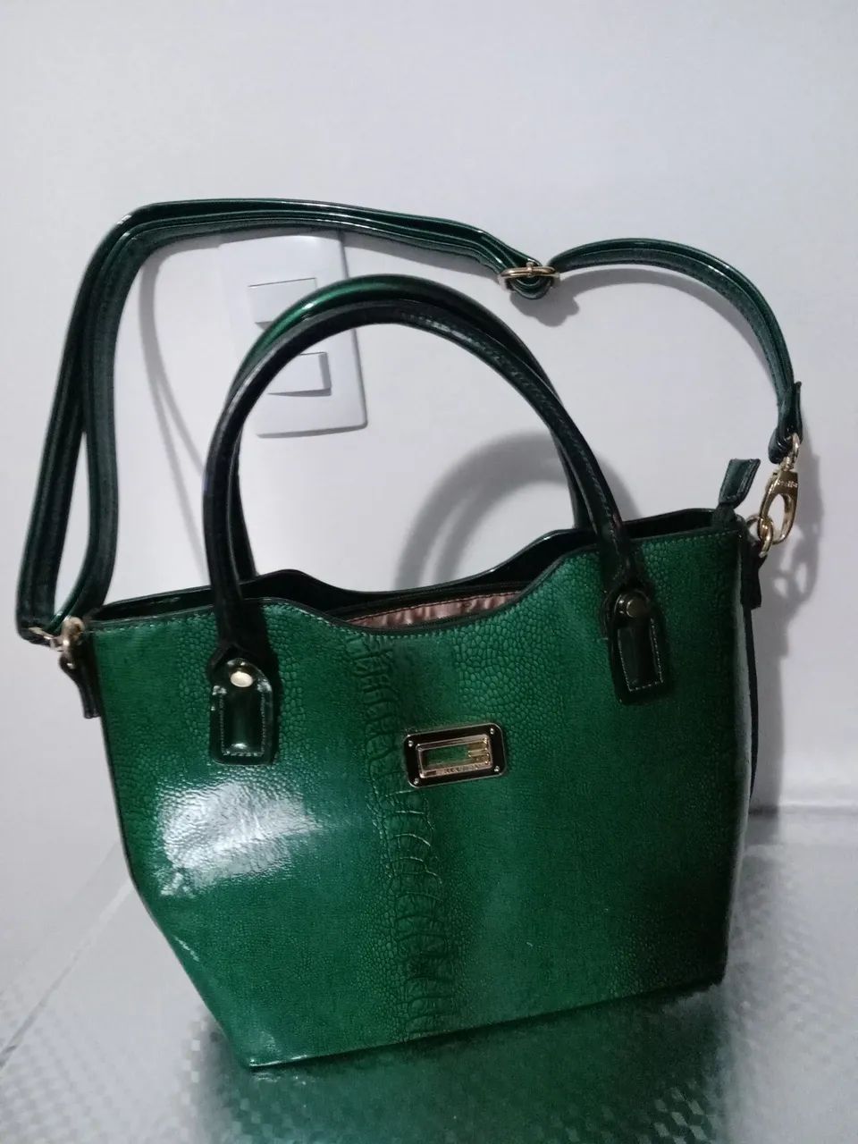 Bolsa verde de mão  e ombro  - Foto 3