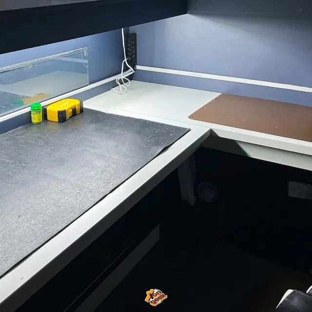 Balcão Planejado em OSB | Possui vitrines e estação de trabalho interna - Foto 6