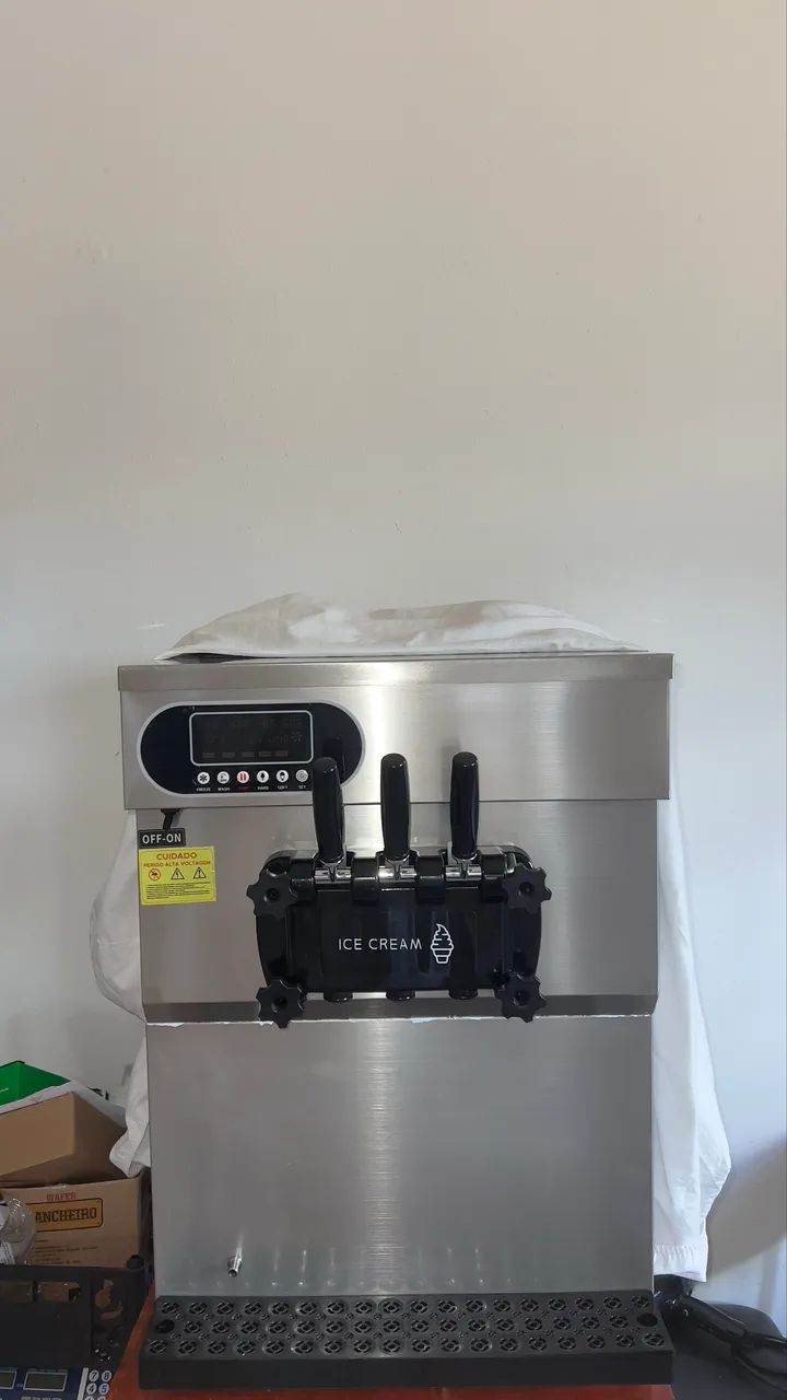 vendo ou troco máquina de sorvete  - Foto 2