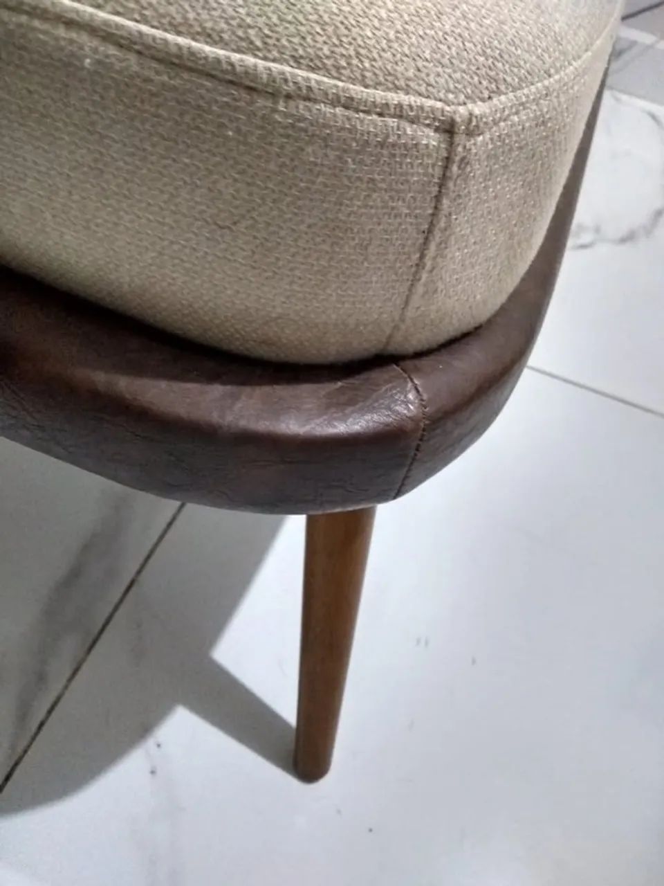  ÚLTIMO Recamier/Pés Palito/160LX80PX45/80A, R$700,00! - Foto 5