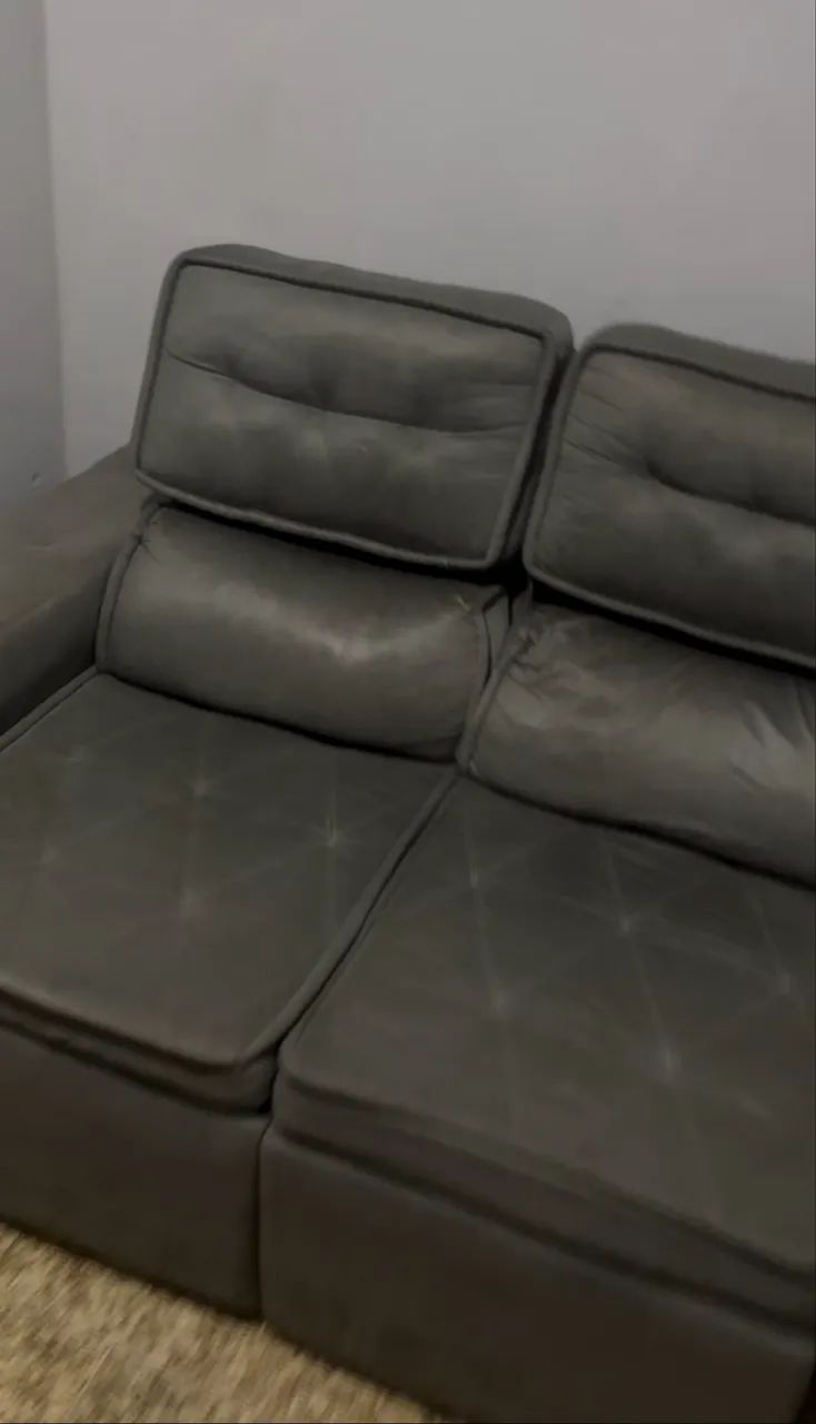 VENDO SOFÁ RETRÁTIL DOIS LUGARES 