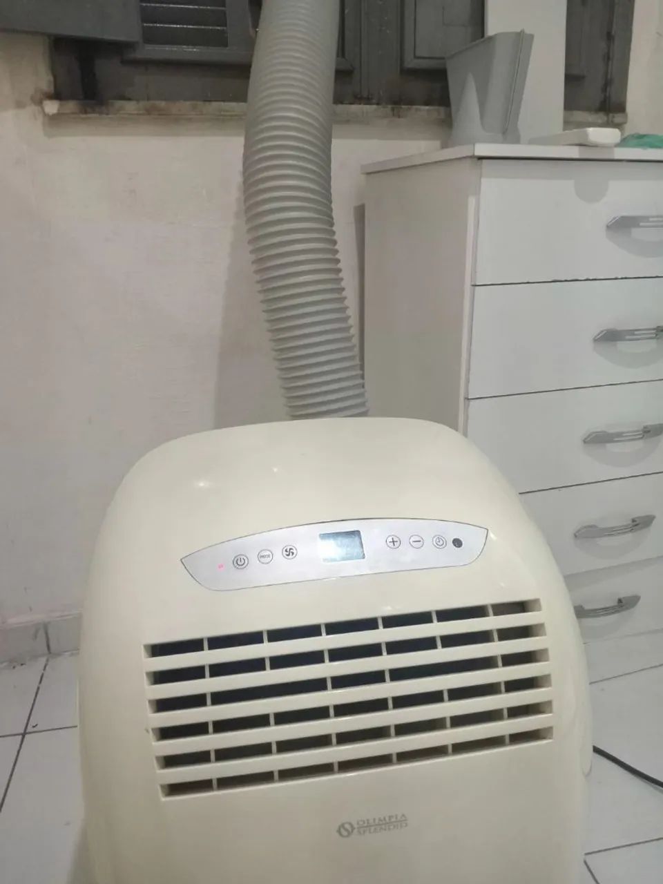 Ar condicionado portátil Olimpia 10mil btus