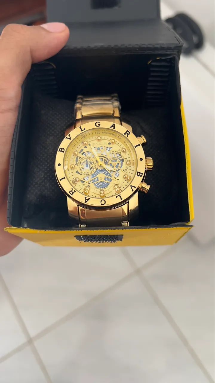Régio Bvlgari Skeleton dourado 