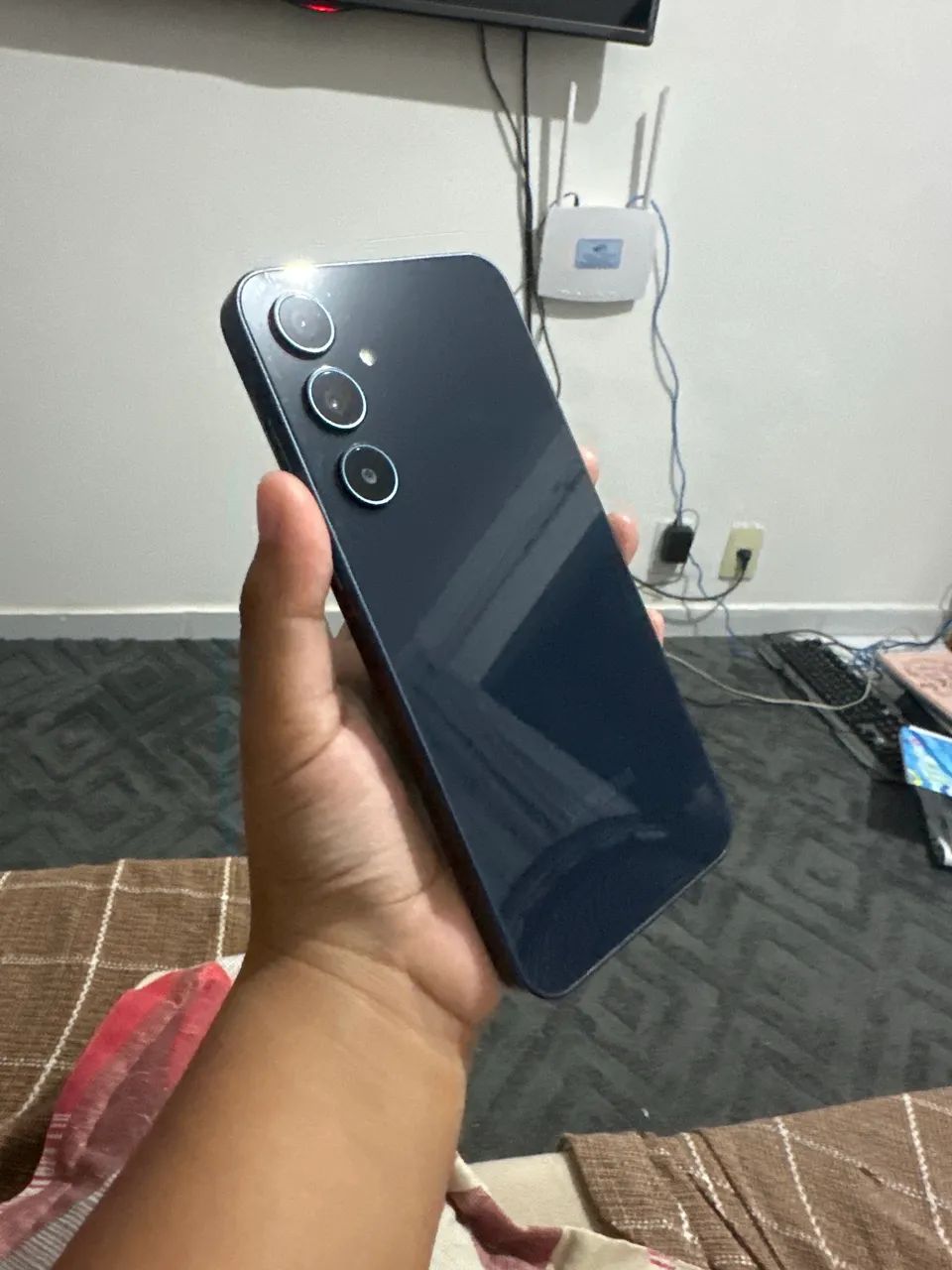 Celular Galaxy A35 novo , troco só por iPad  - Foto 2