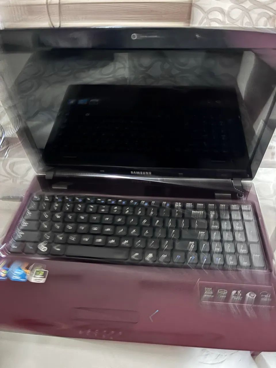 Notebook Samsung R580 Core i5 + NVIDIA + Leitor Blu-Ray + DVD-RW modelo 2010  - Foto 2