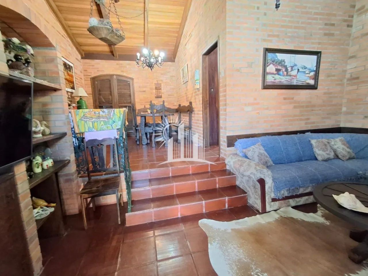 Casa com 4 dormitórios no Centro de Piçarras!