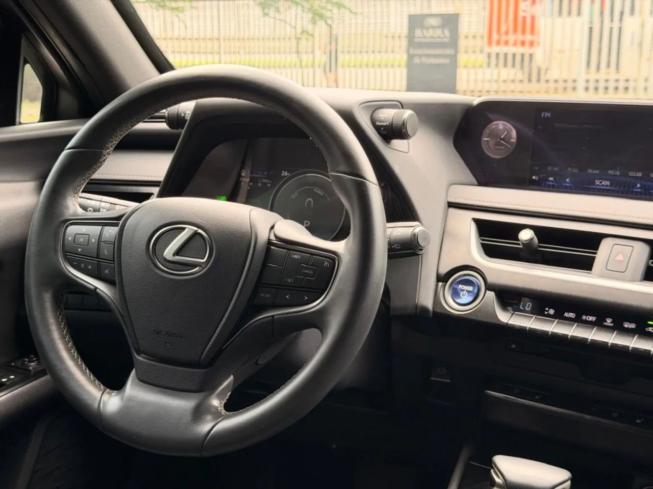 Lexus UX-250h Luxury 2.0 16V Aut.(hybrid), foto 14 de 20