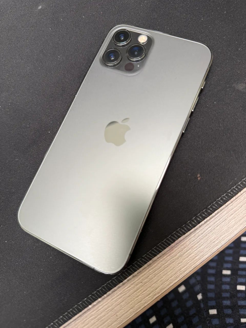 iPhone12 Pro 256GB シルバー iPhone 12 Pro 256GB SILVER (seminovo) – LS