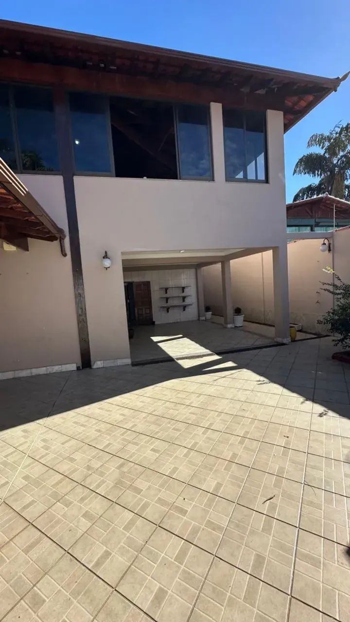 Casa com 4 Quartos, sendo 2 suítes, à venda, 400m² - Letícia - Foto 2