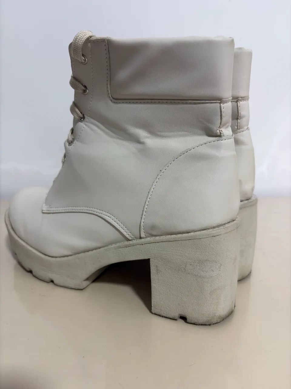 Bota Bege - Foto 2