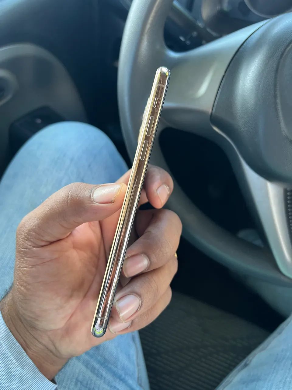 iPhone 11 por max  - Foto 2