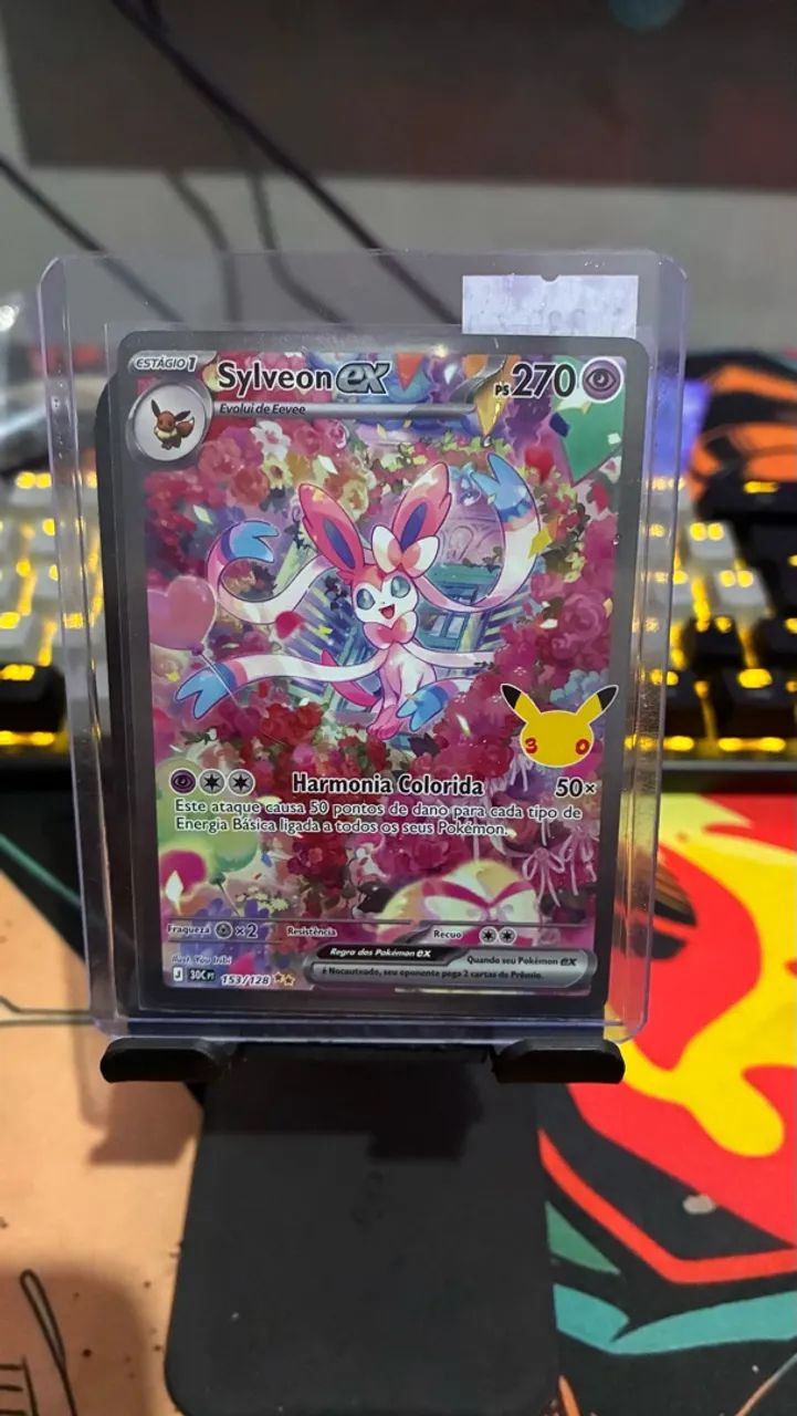 Mew é sylveon 30 anos  - Foto 2