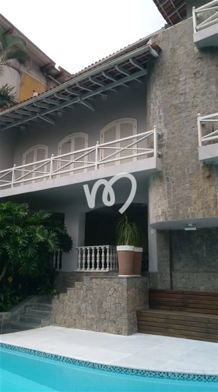 CASA ESPETACULAR NA GÁVEA
