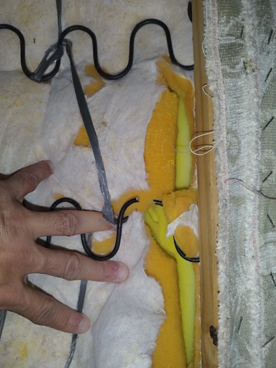Poltrona Decorativa Vênus com braços de alumínio - Foto 2