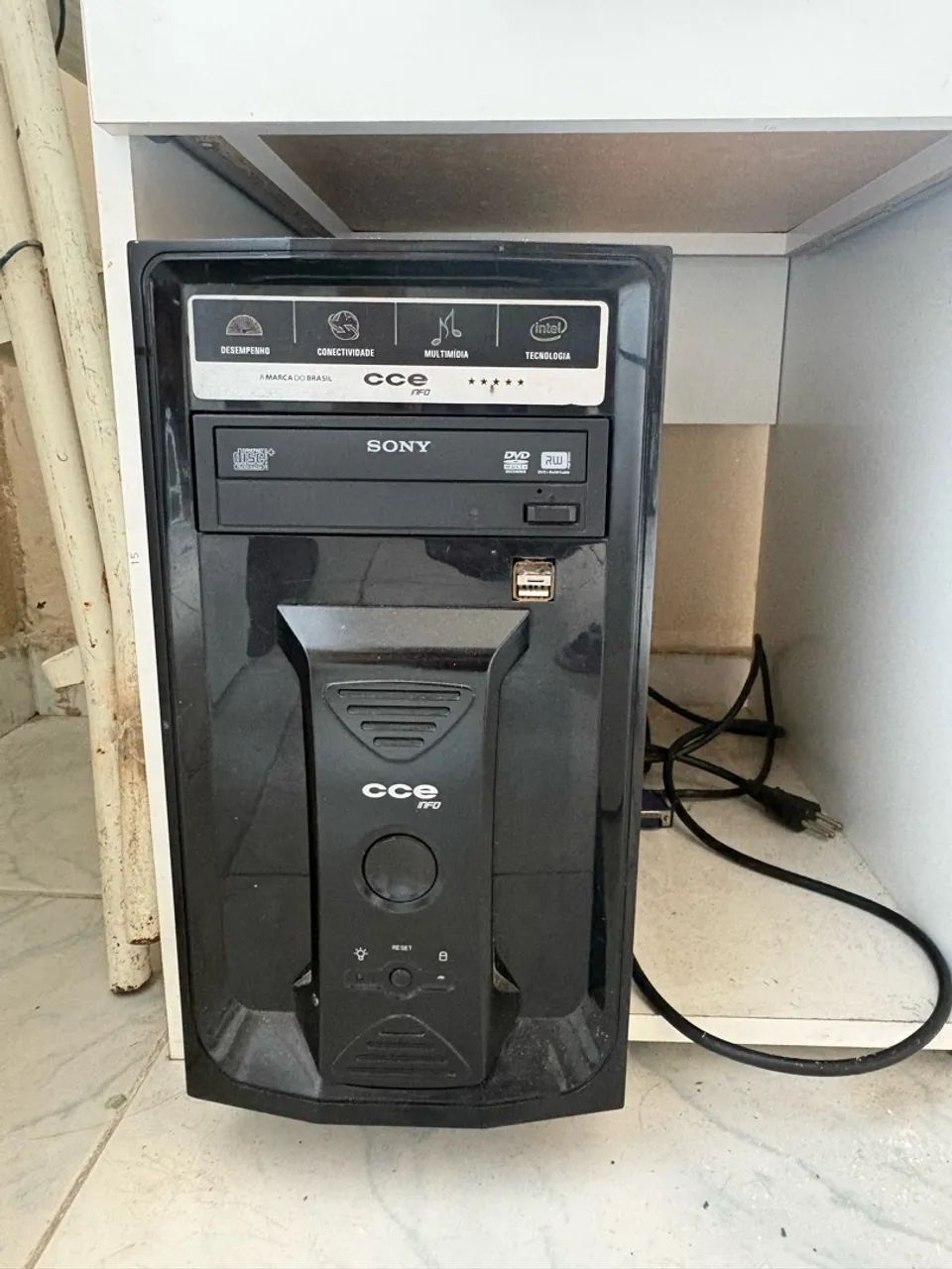 Computador Philips Widescreen LCD 15,6 - Foto 3