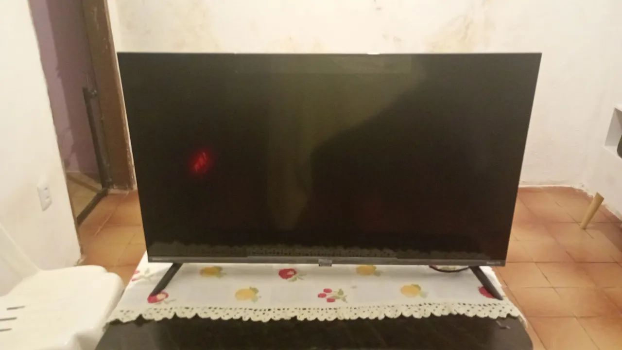 TV PHILCO 32 polegadas Roku tv C/Nota fiscal ZAP - Foto 2